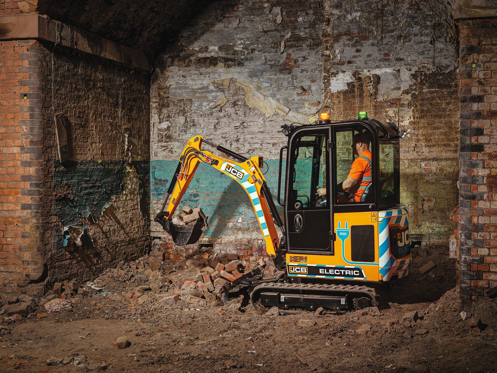 JCB 19C E-TECH - MINI EXCAVATOR